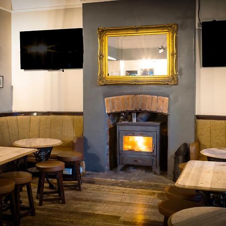 The Friendship Hotel Stocksbridge  Buitenkant foto