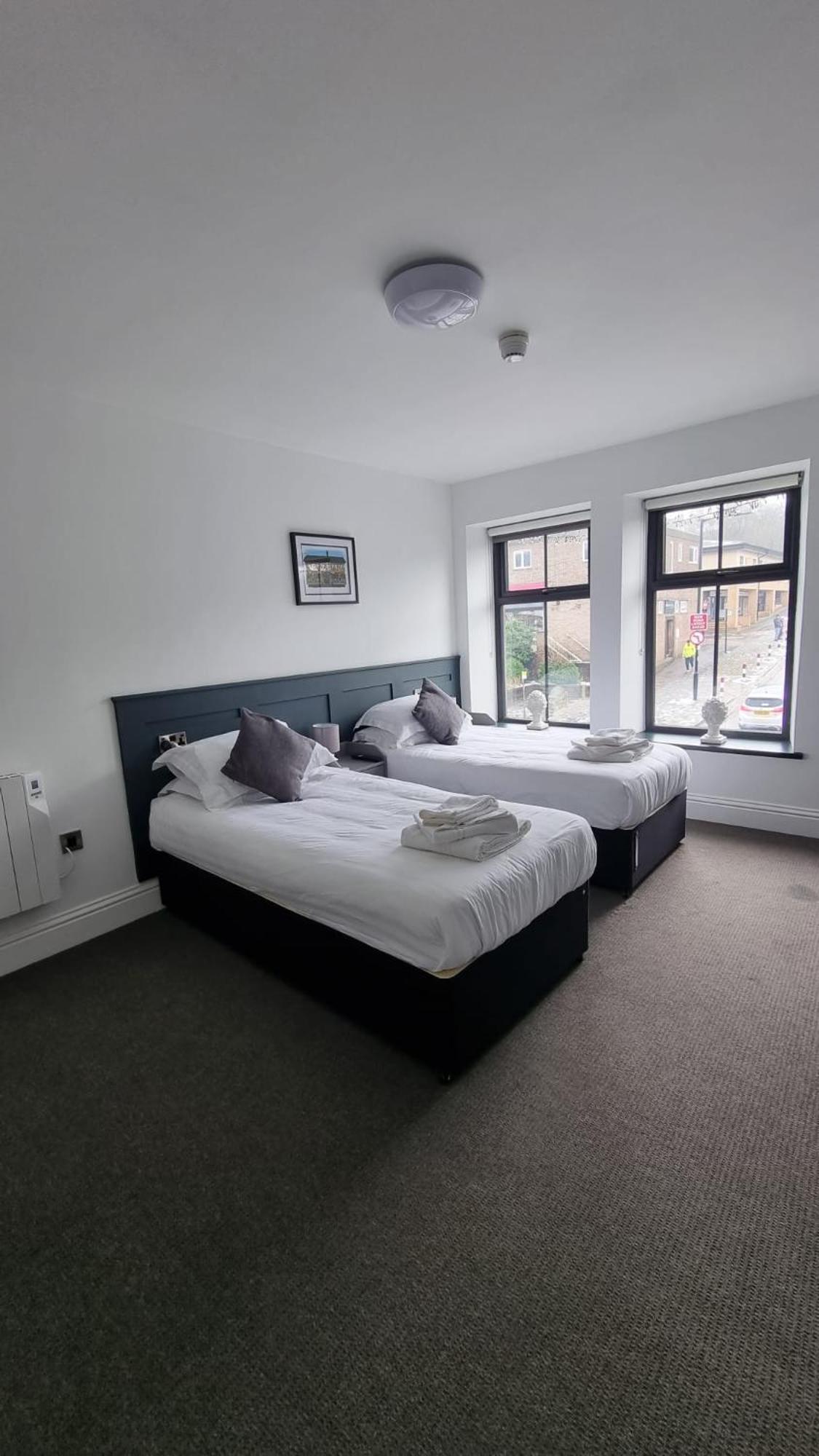 The Friendship Hotel Stocksbridge  Buitenkant foto